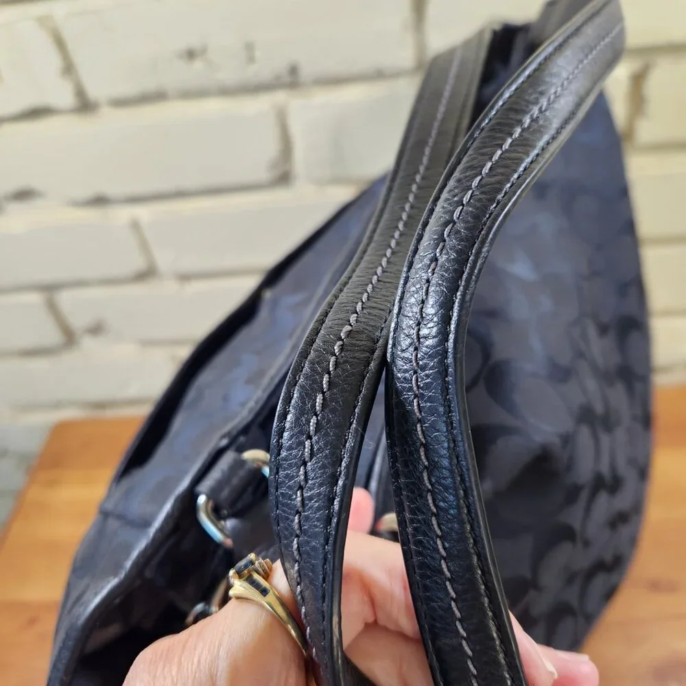 Like New Coach Signature Black Shoulder Bag Tote Purse